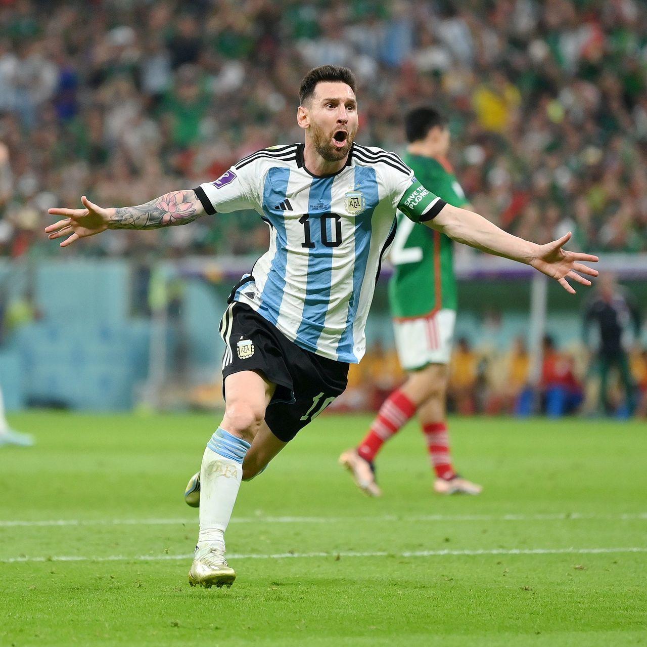 Messi S World Cup Hopes Survive With Argentina Win Over