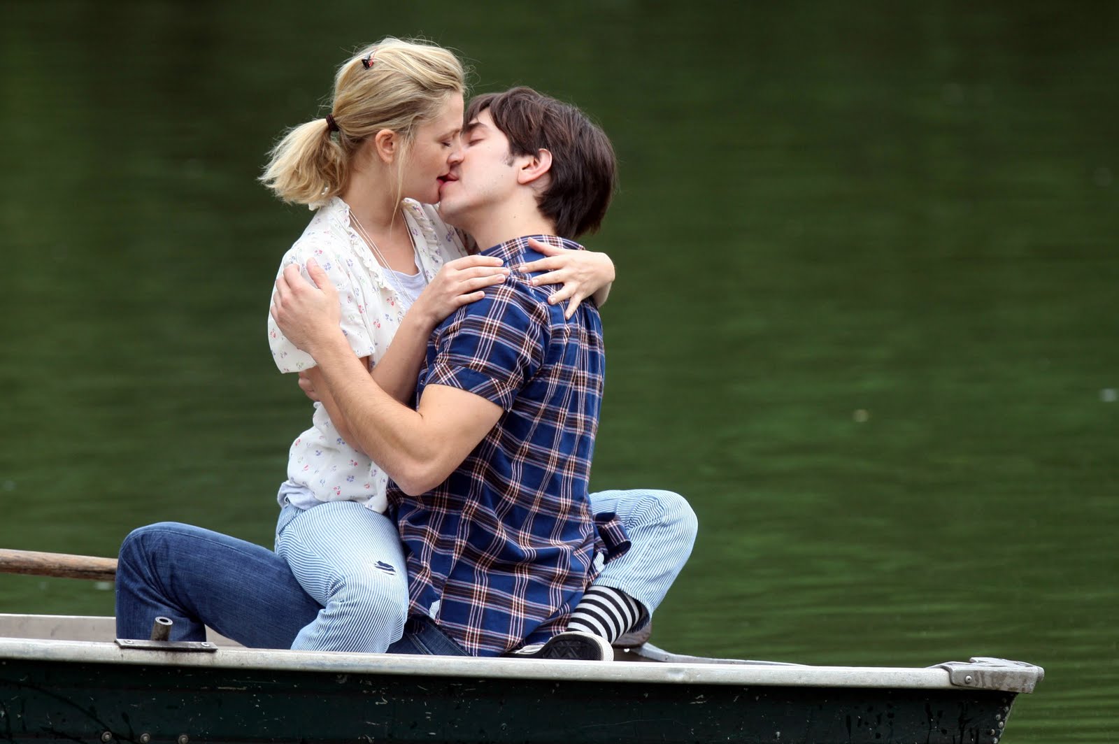 Popular Wallpaper Stars Romantic Love Couples Kissing
