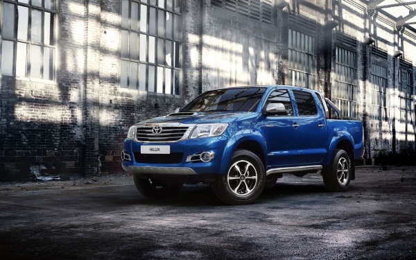 Toyota Hilux Invincible Truck 2014 Wallpapers