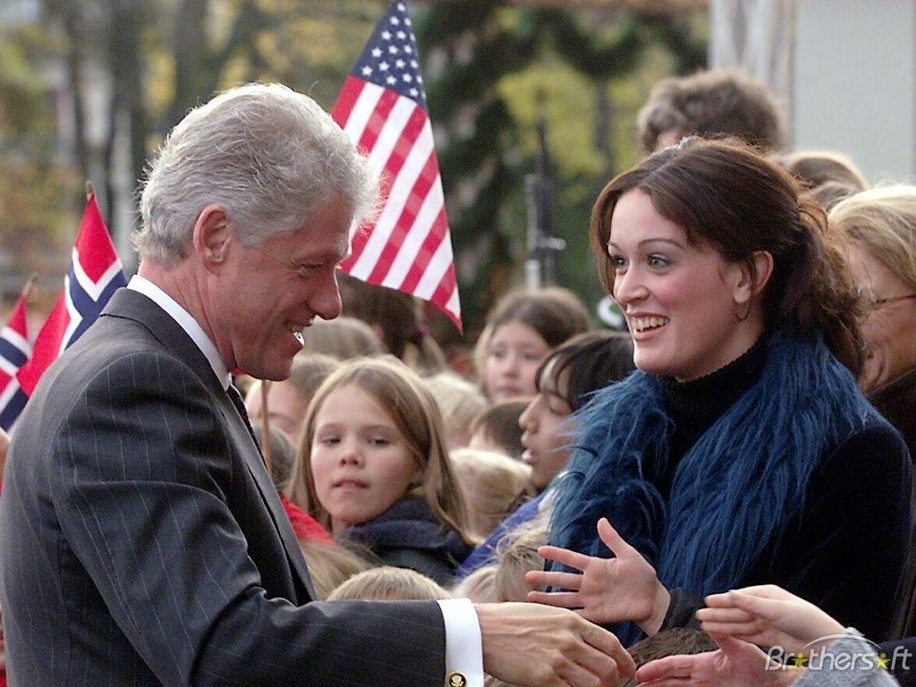 Clinton Among People Wallpaper Monica Lewinsky Bill Photo