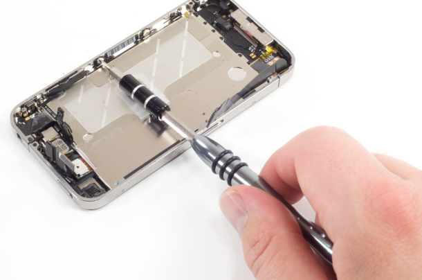 Where To Get A Cracked iPhone Screen Fixed