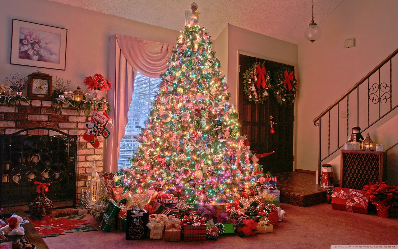 Pretty Christmas Tree For Berni