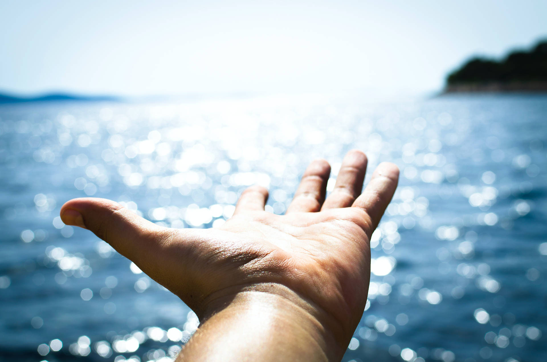 Ocean Hands Wallpaper