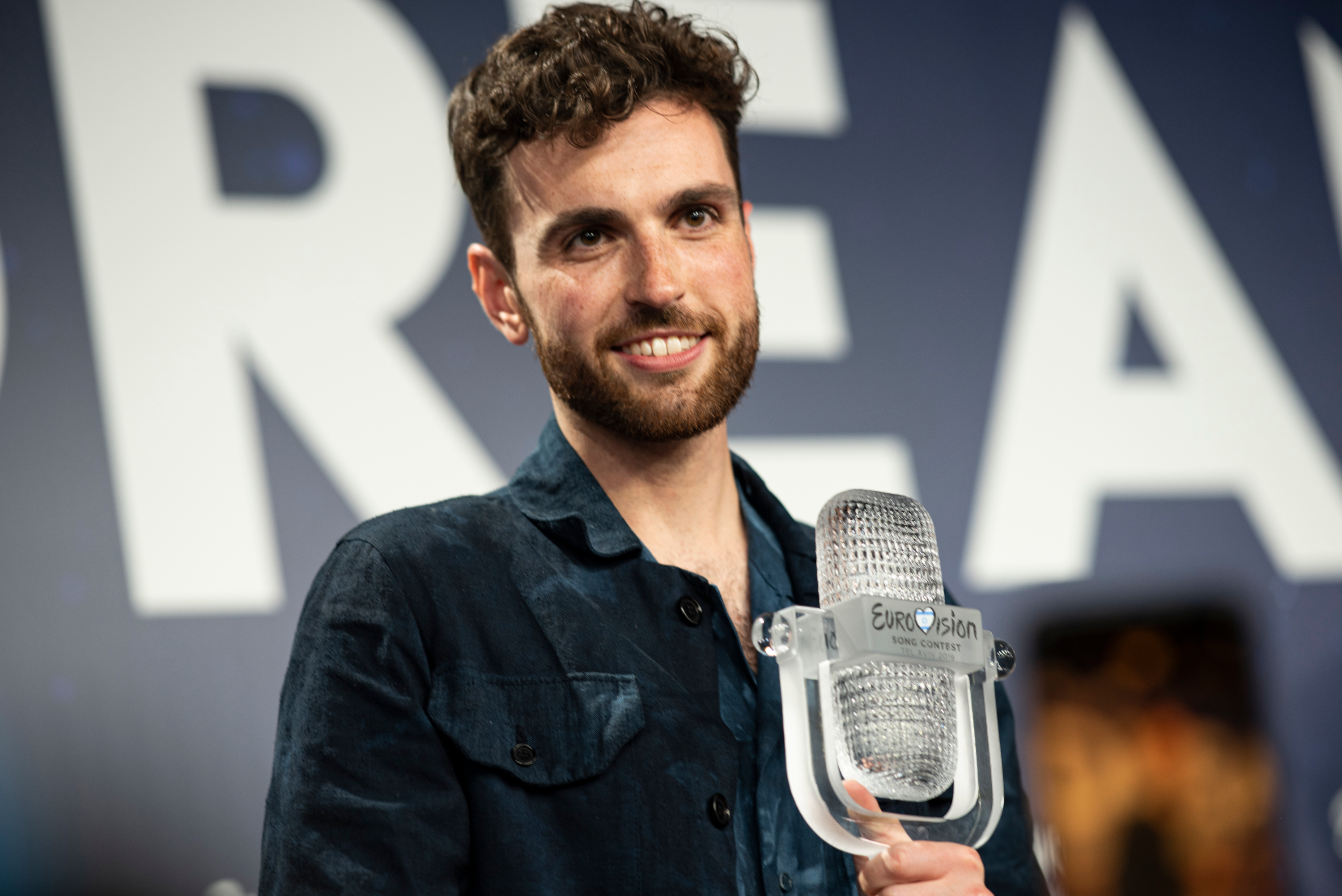 Duncan Laurence HD Wallpaper Background Image 3000x2003 3000x2003