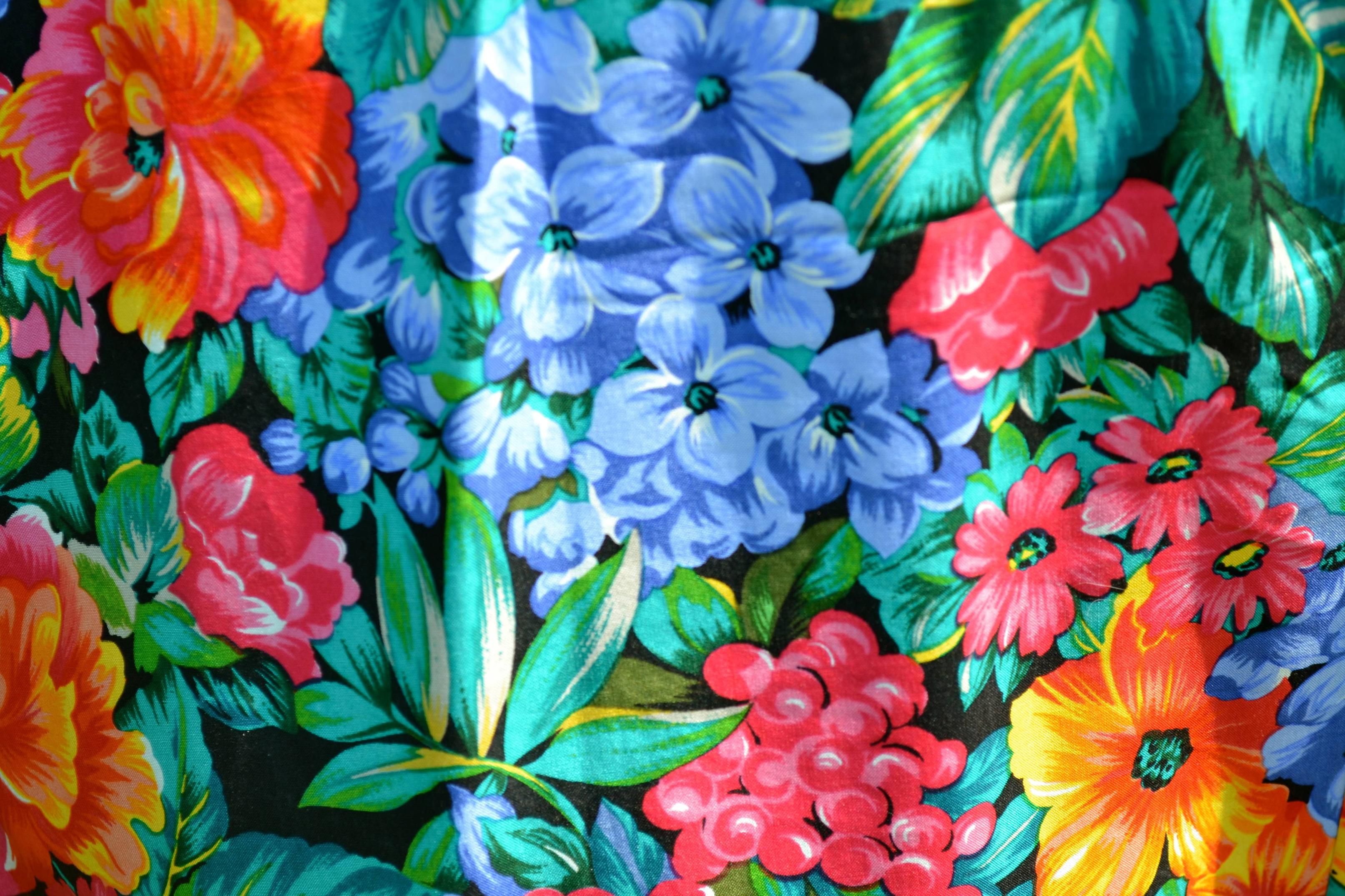 aloha flower background