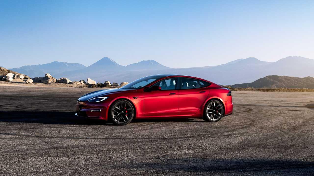 Us Tesla Accounts For Of Luxury Premium Car Sales In Q1