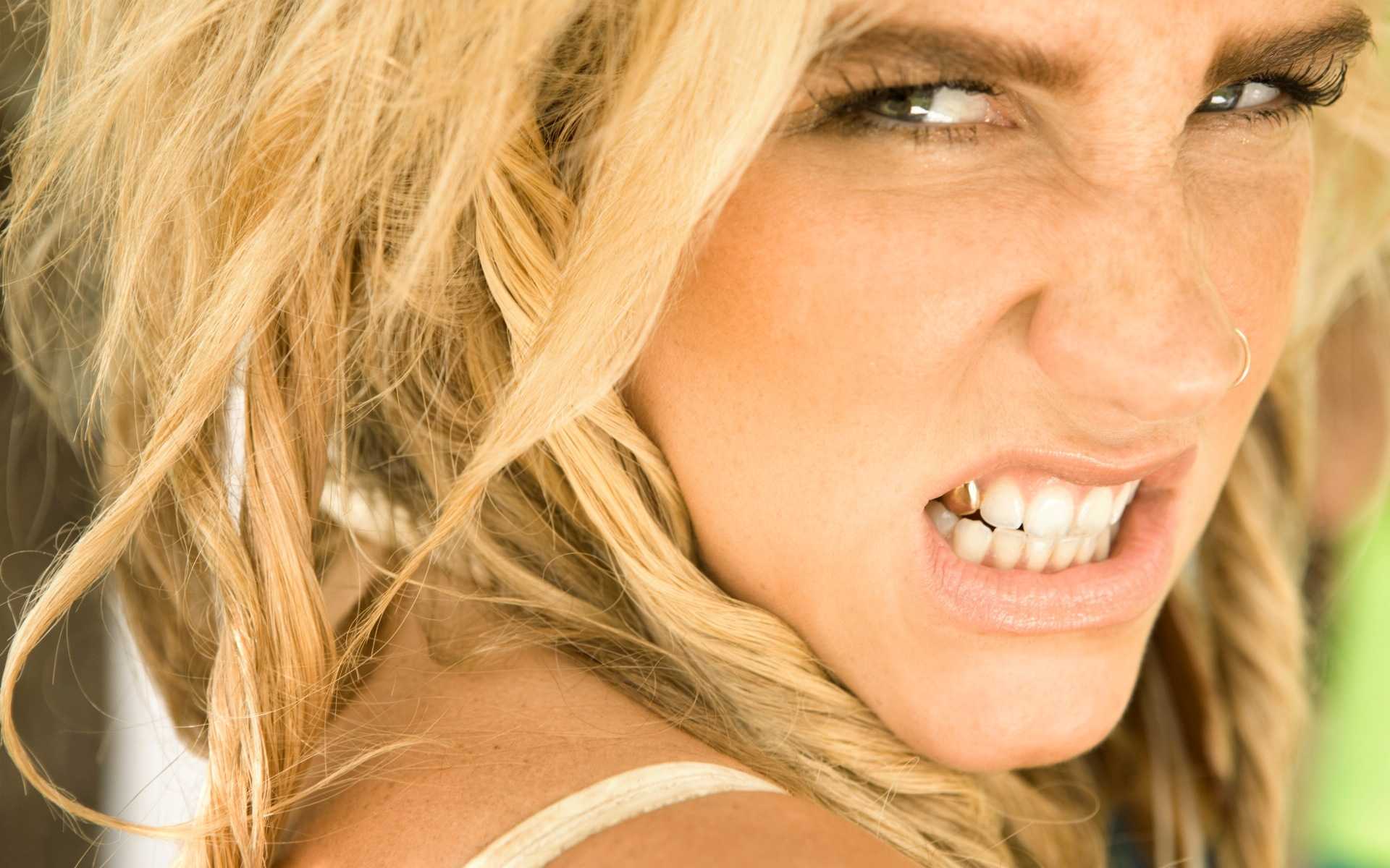 kesha maxim wallpaper