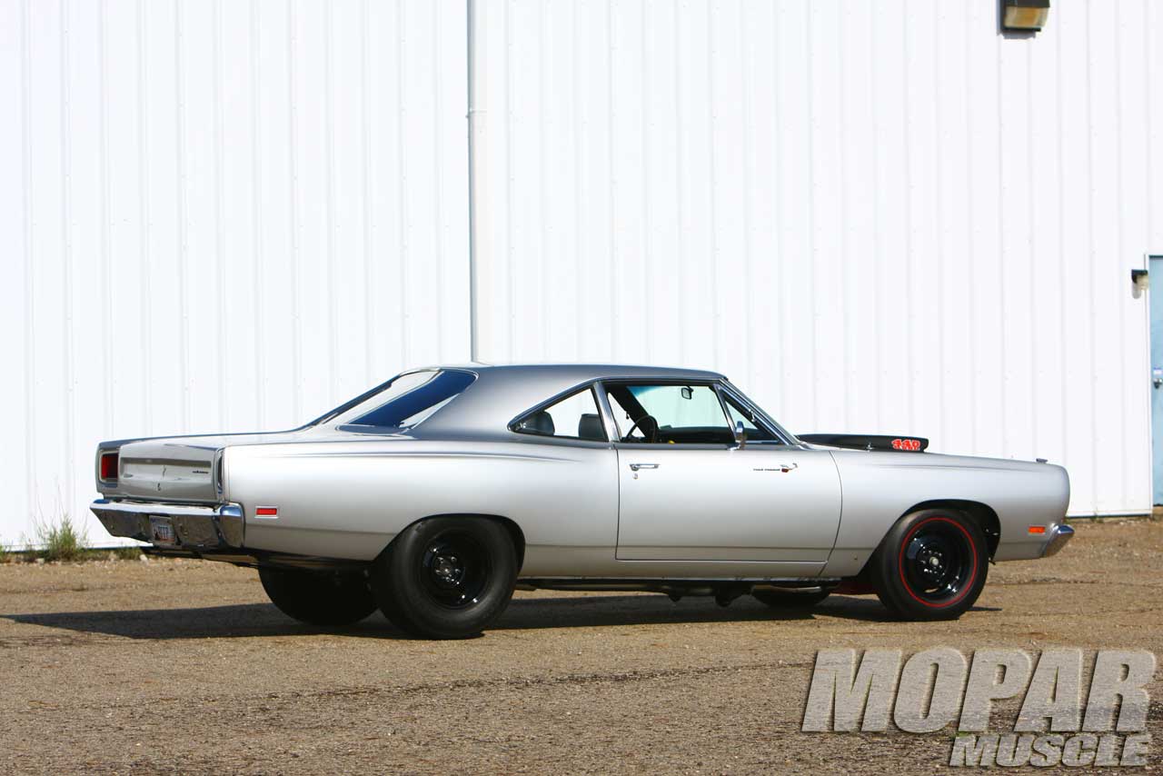 Plymouth Roadrunner A12