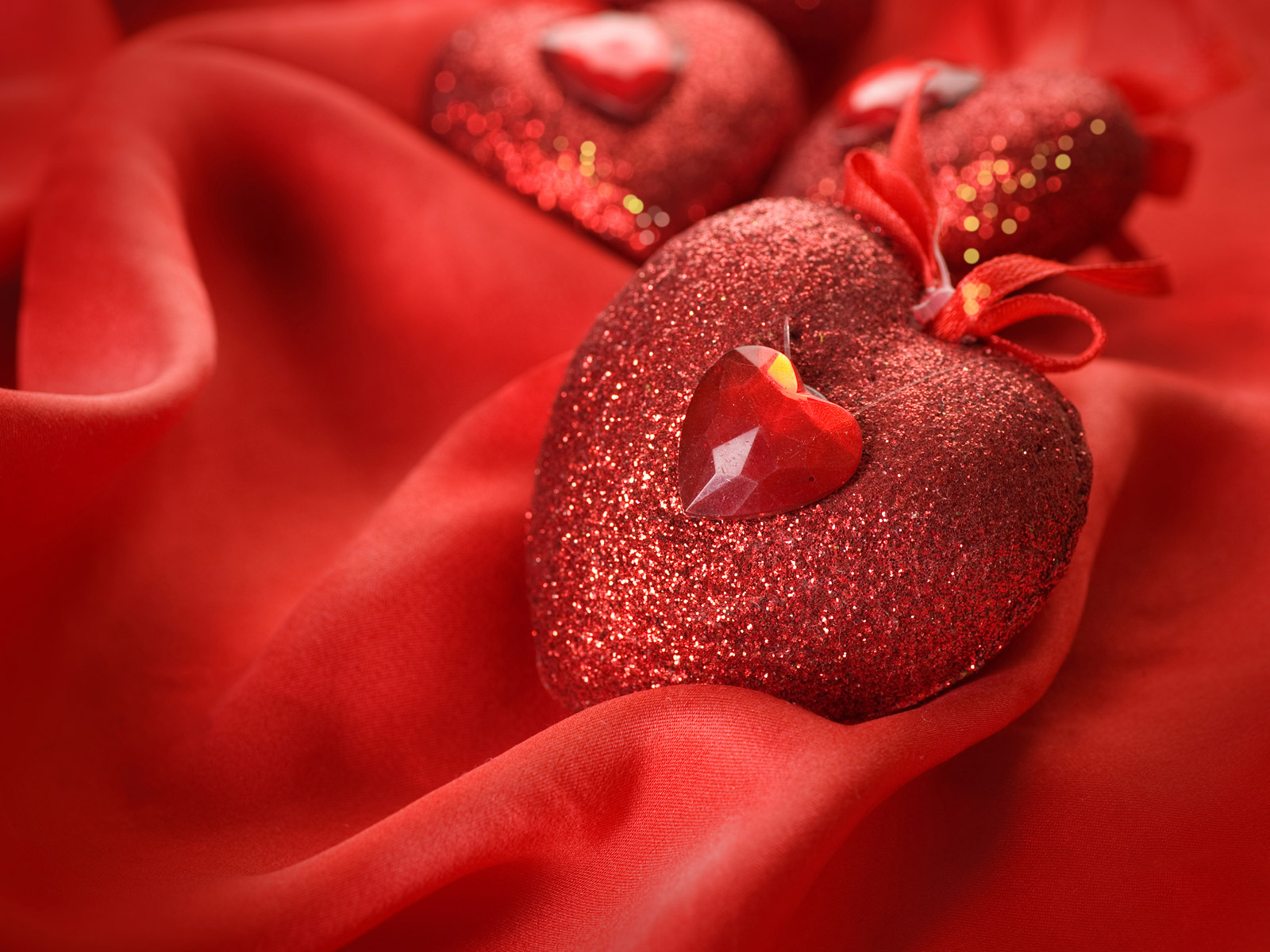 Red Hearts Valentines Day Wallpaper Desktop Ongur