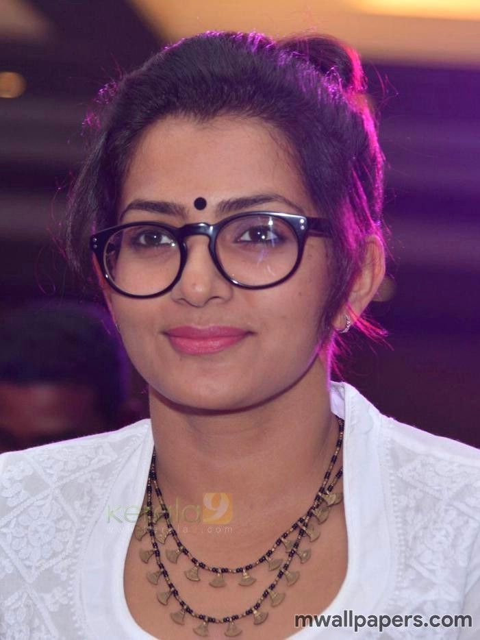 Parvathy HD Image And Wallpaper Kollywood
