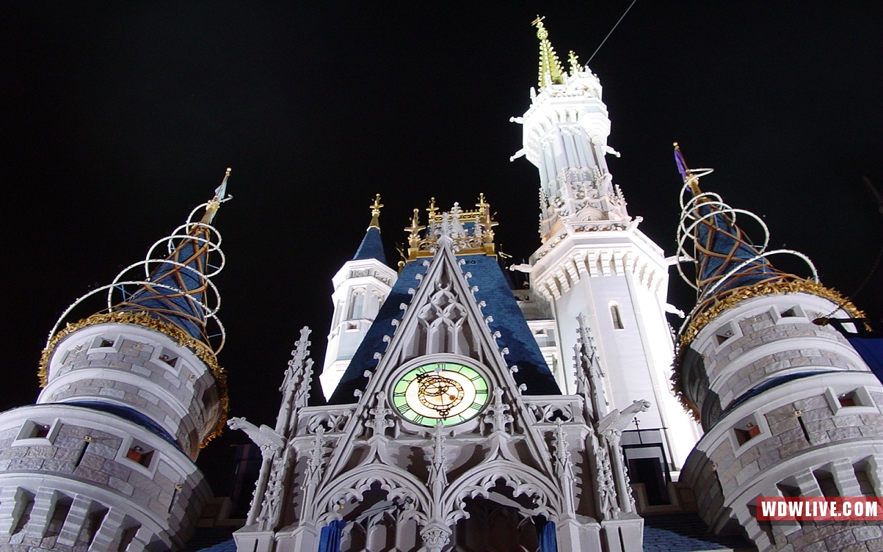 URL httpwwwpicstopincom2560cinderella castle desktop wallpaper
