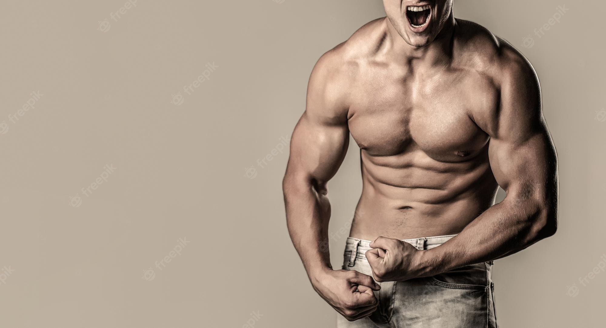 Premium Photo Muscular Man Screaming With Well