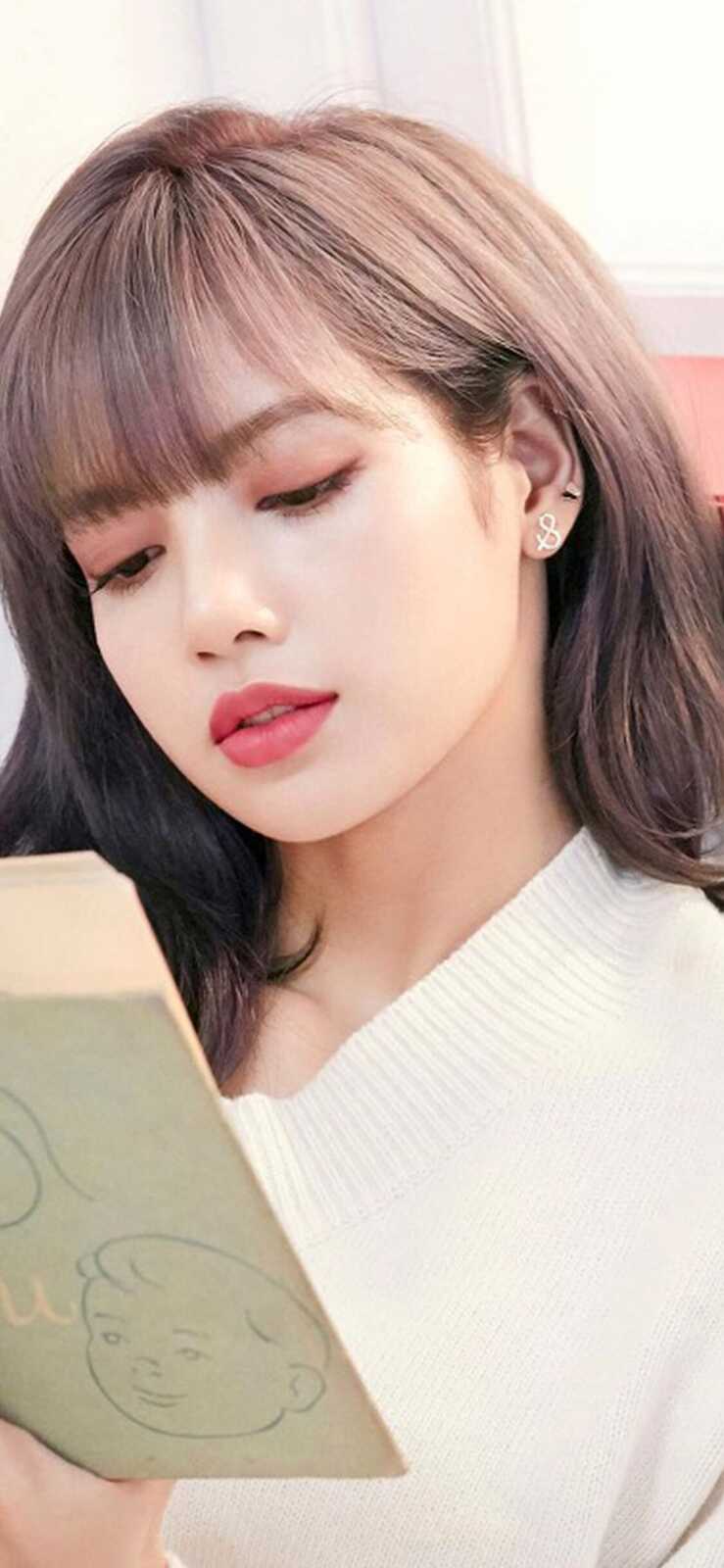 Lalisa Manoban Wallpaper