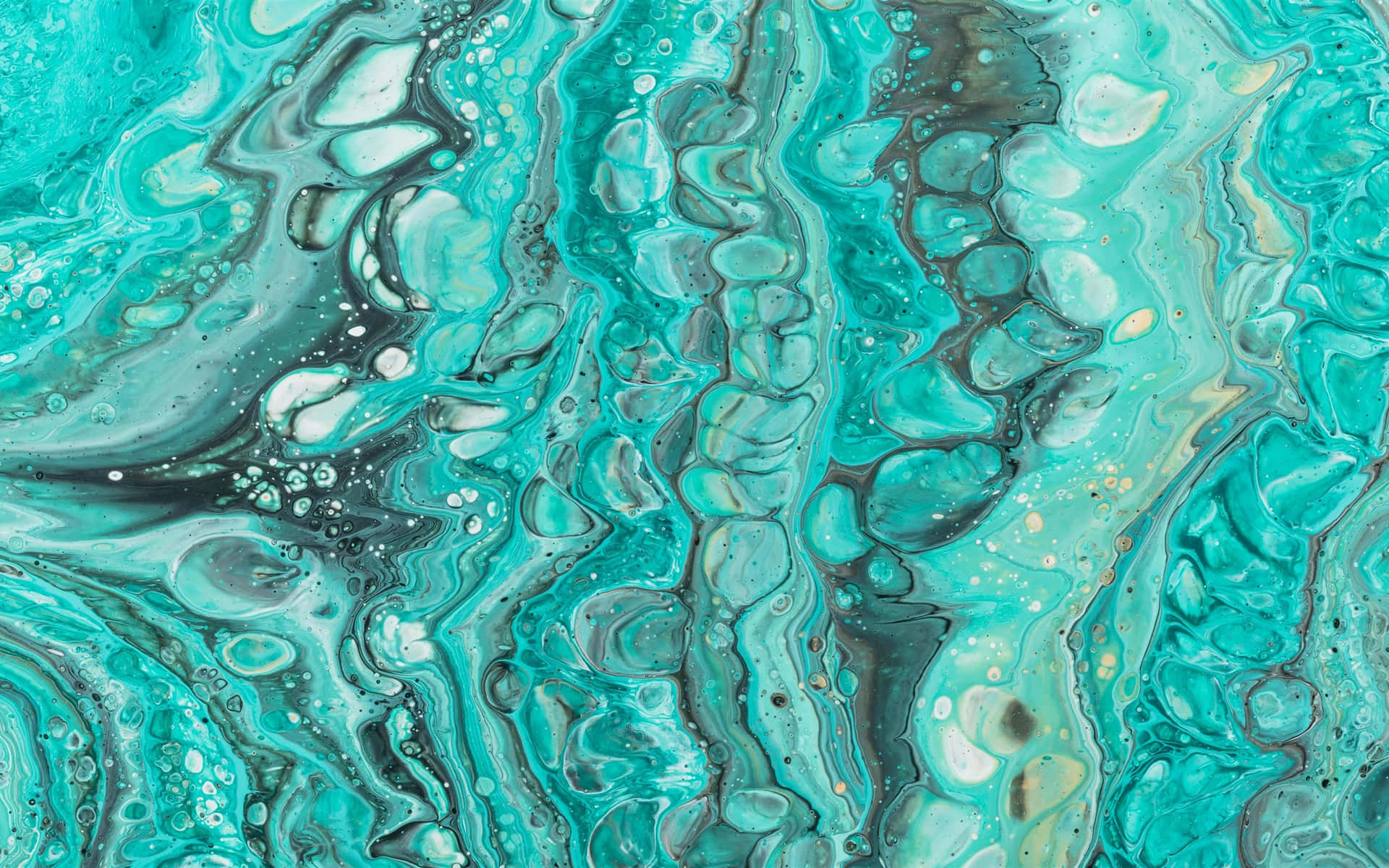 Bring Luxury To Your Work With A Stunning Marble Patterned Wallpaper