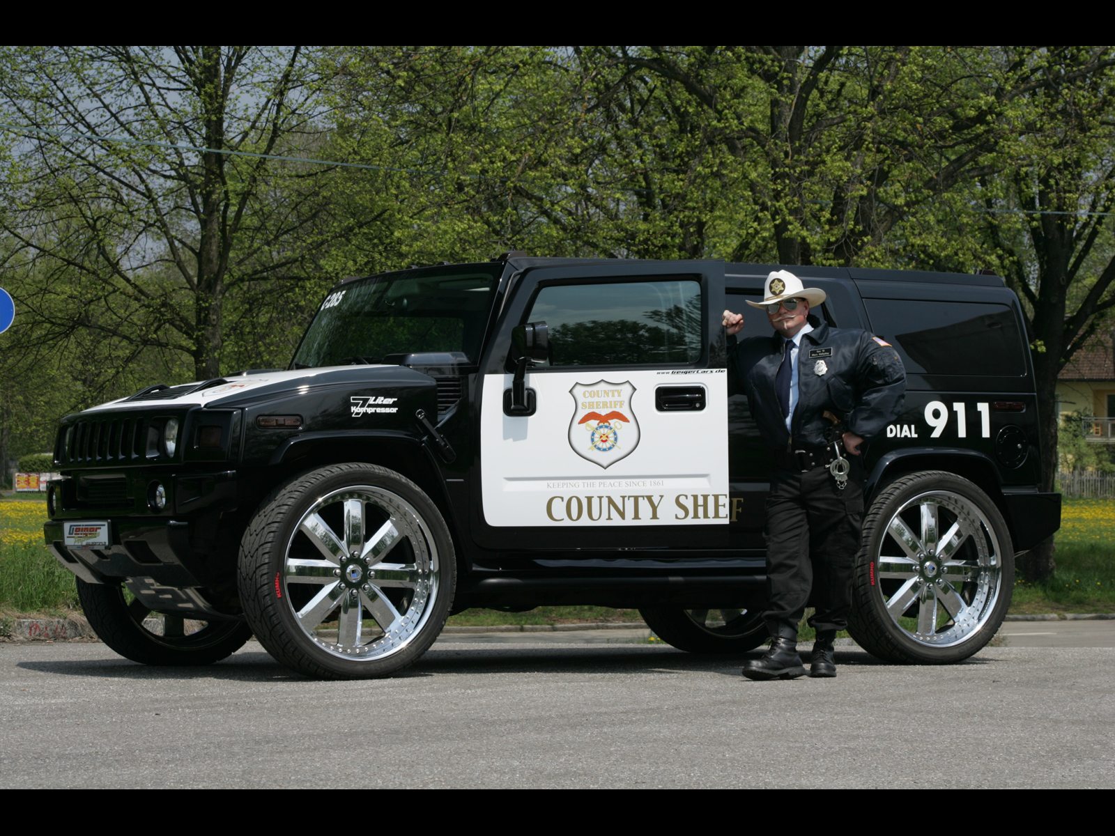 Hummer Police Car Desktop Wallpaper For Hd Widescreen And