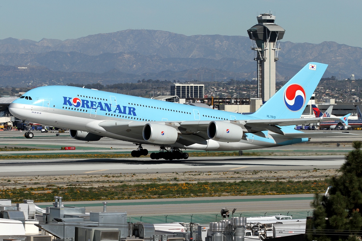 Airbus A380 Of Korean Airlines During Landing Aircraft Wallpaper