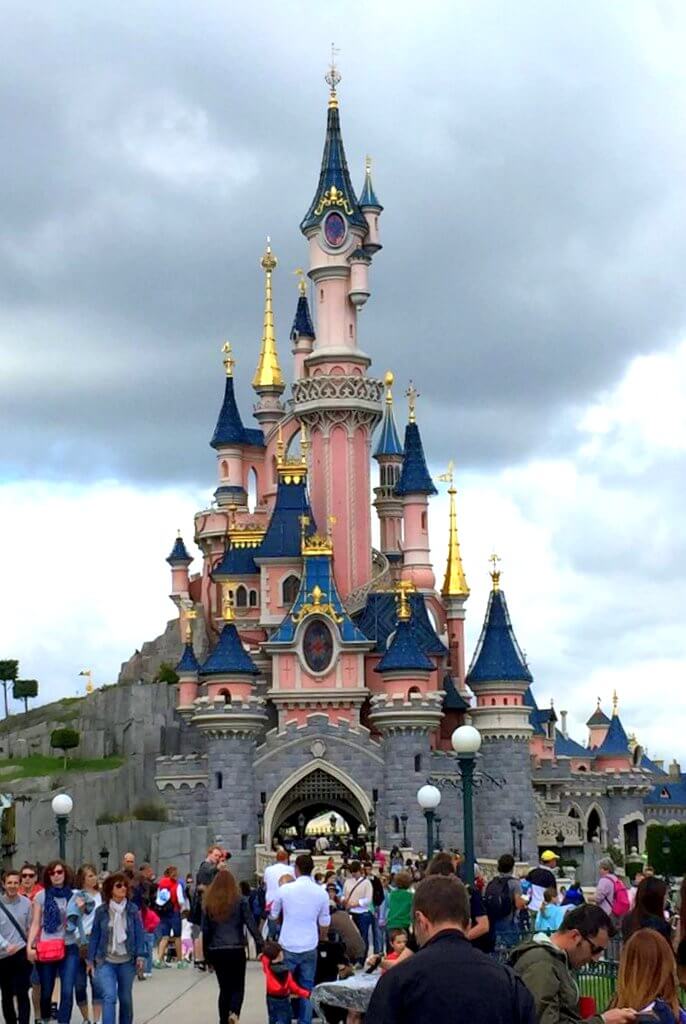 Walt Disney Theme Parks Image La Chateau De Belle Au Bois