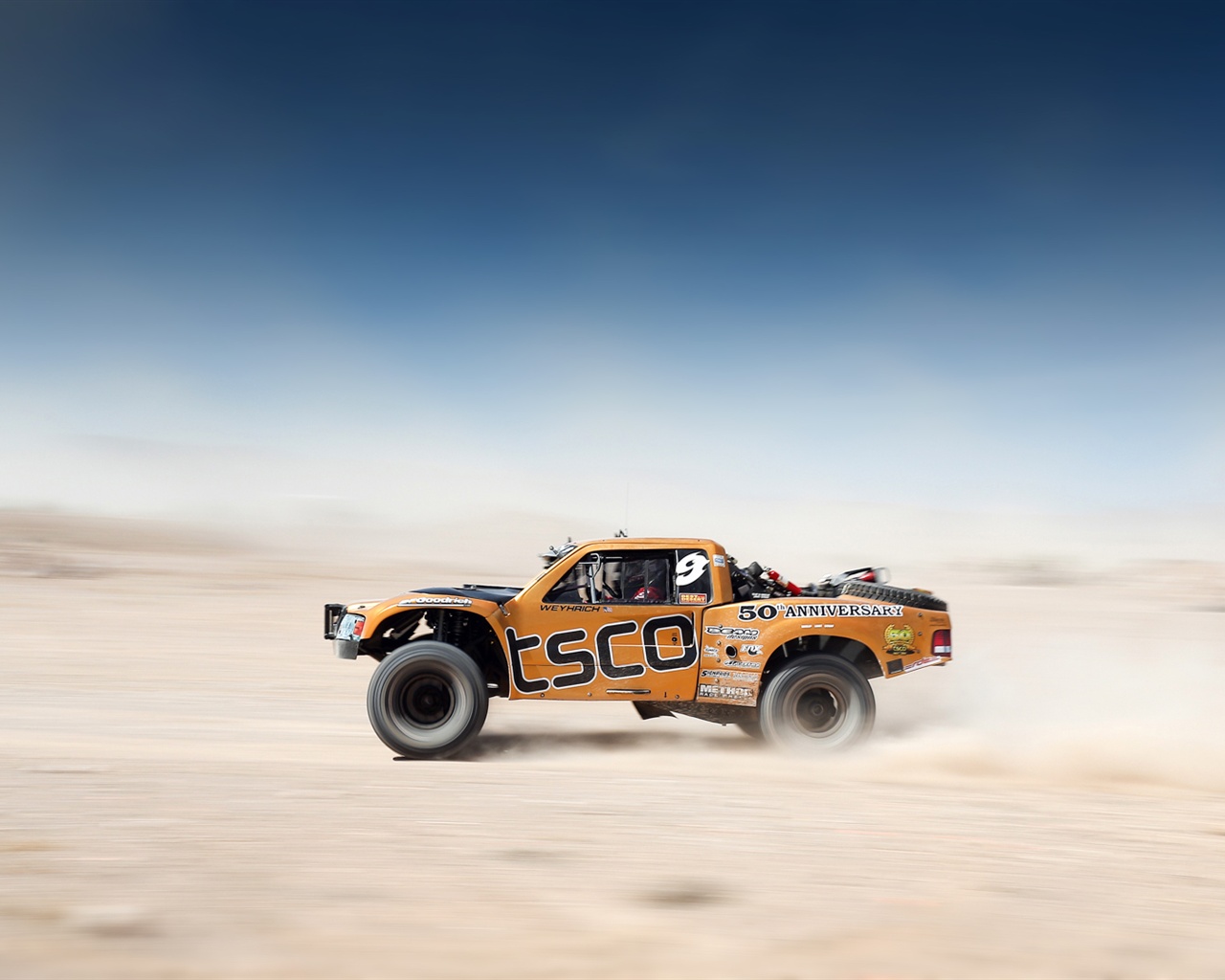 Desert Race Car Offroad Blur Background Wallpaper