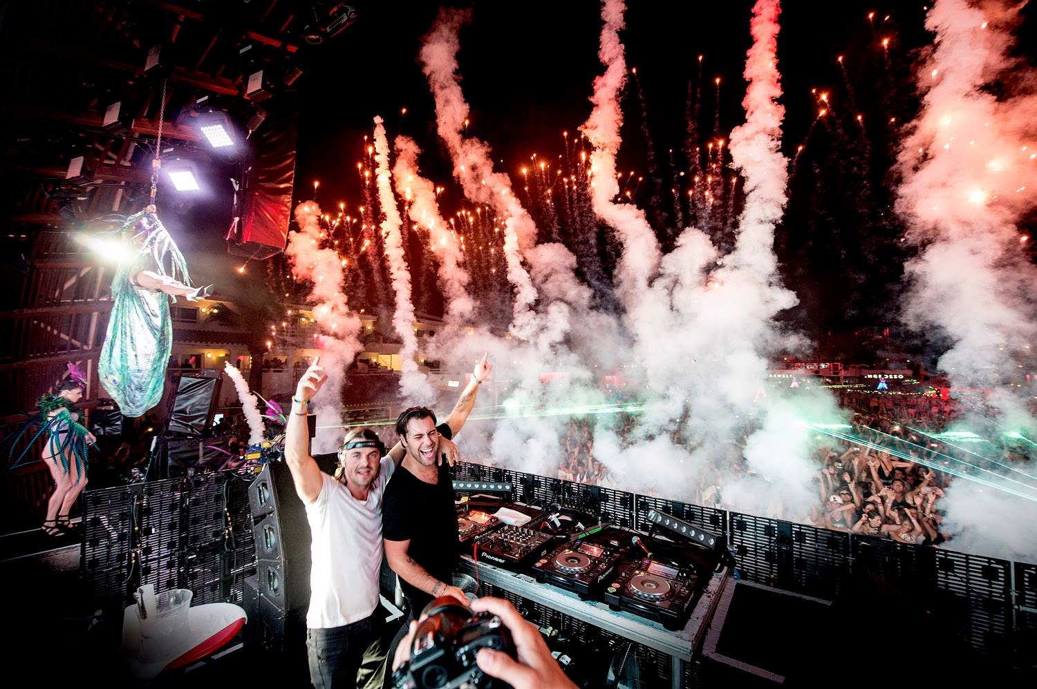 Axwell Ingrosso Video Mix Departures Closing