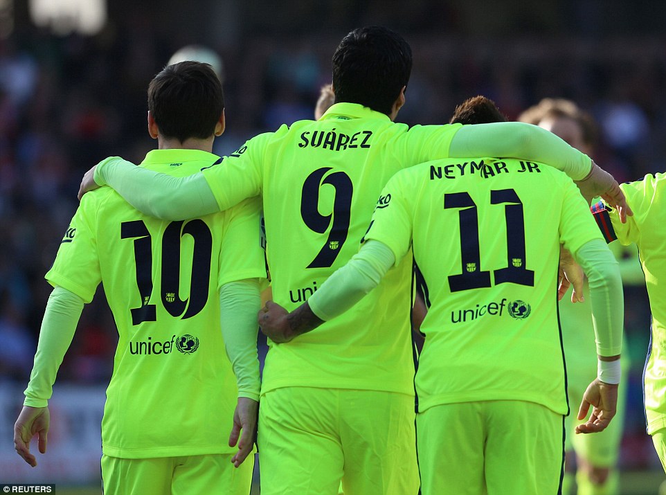 Granada Barcelona La Liga Msn Trio Celebrating Messi Suarez And