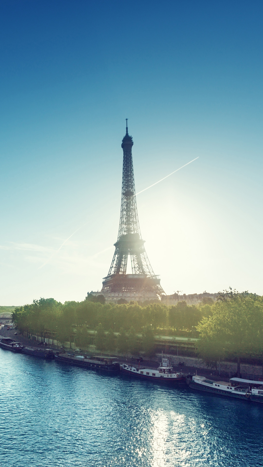 Very Beautiful Eiffel Tower iPhone Plus Wallpaper