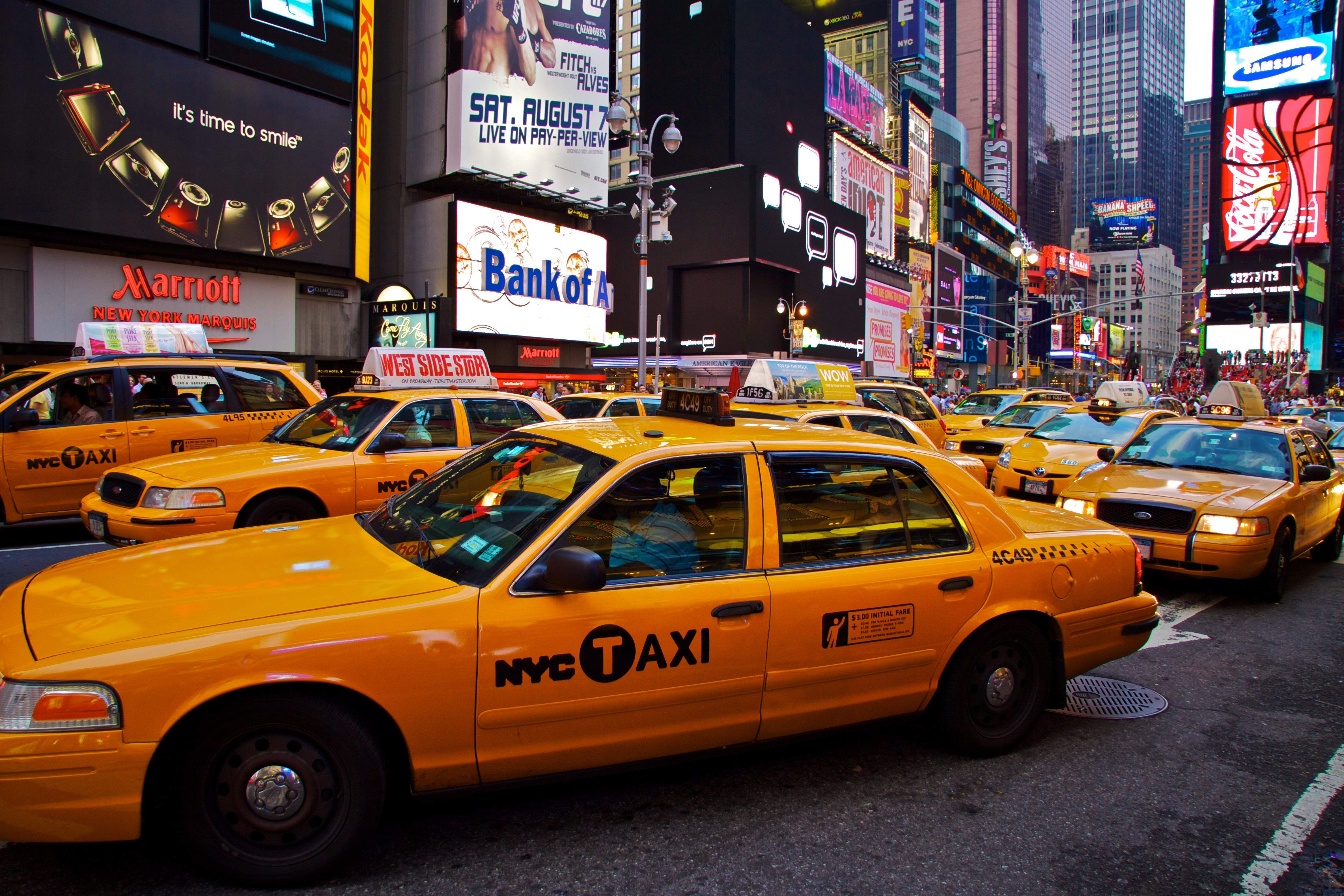 Travelling Background New York Taxi Wallpaper By Kyle