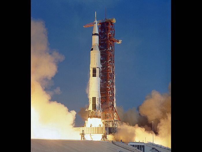 40th Anniversary Of Apollo Moon Landing HD Wallpaper