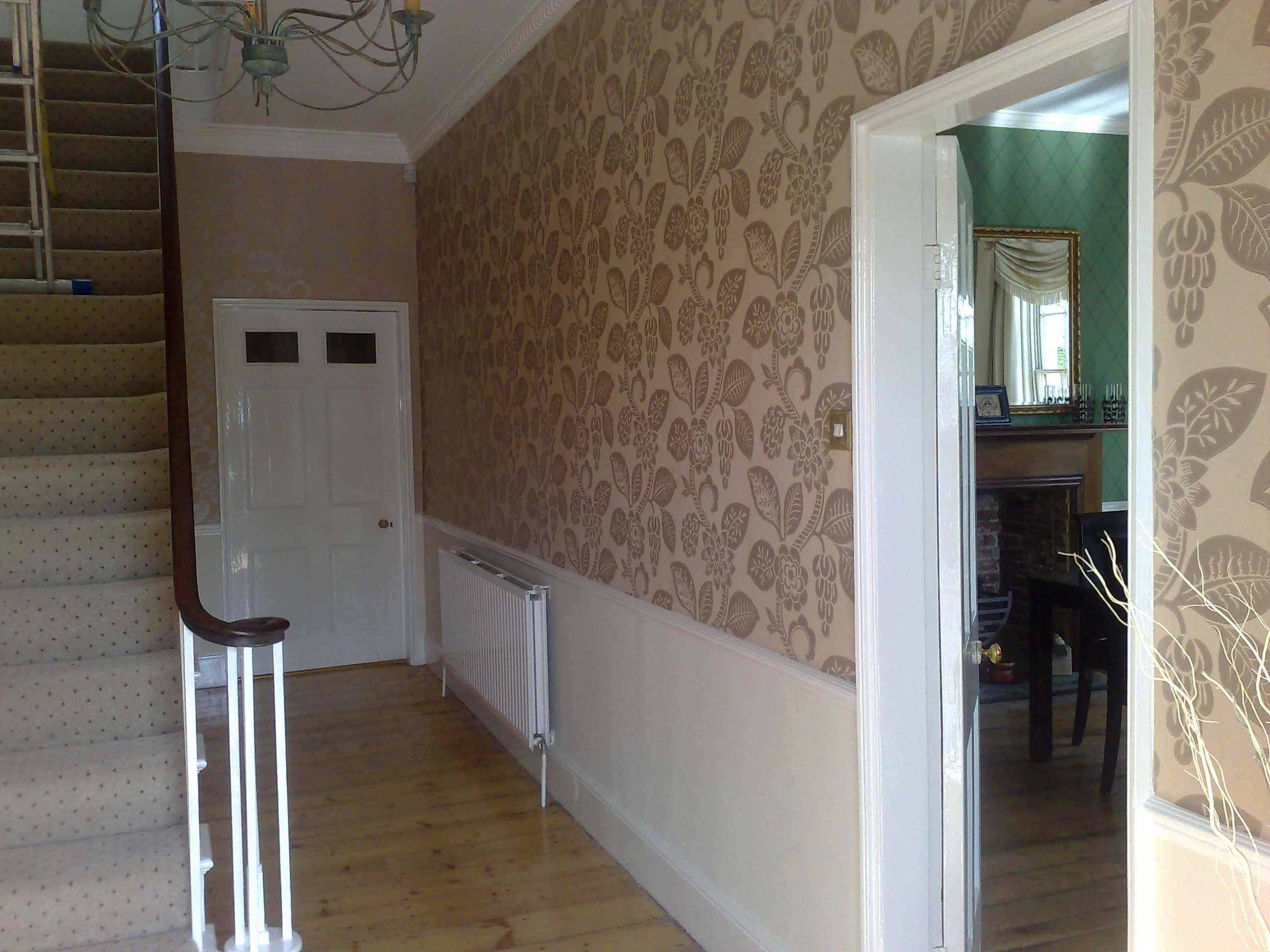 Hanging Wallpaper In This London Town House S Hallway I Gsdecorating
