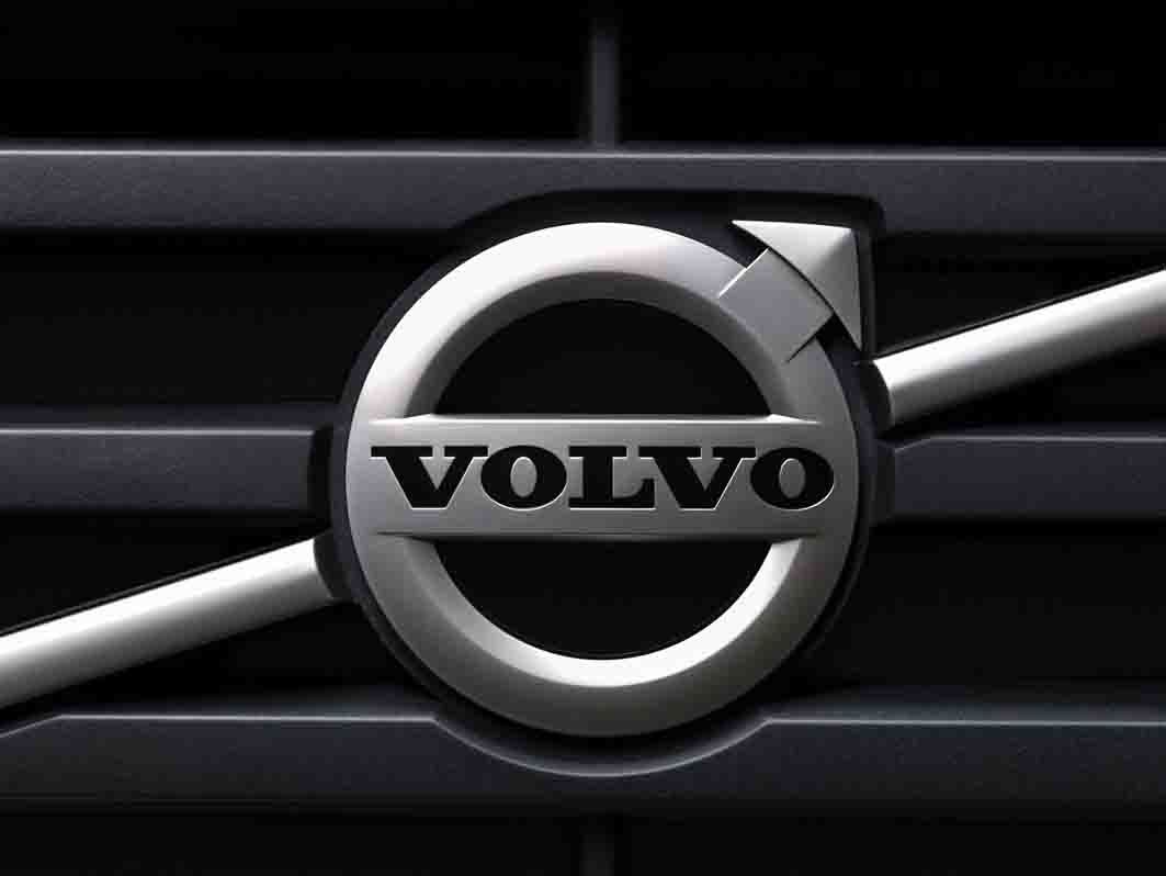 Volvo Black Wallpaper