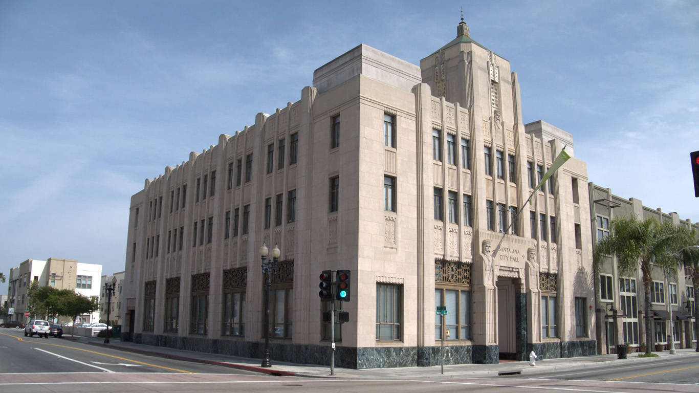 City Hall Building In Santa Ana Ca Usa Wallpaper