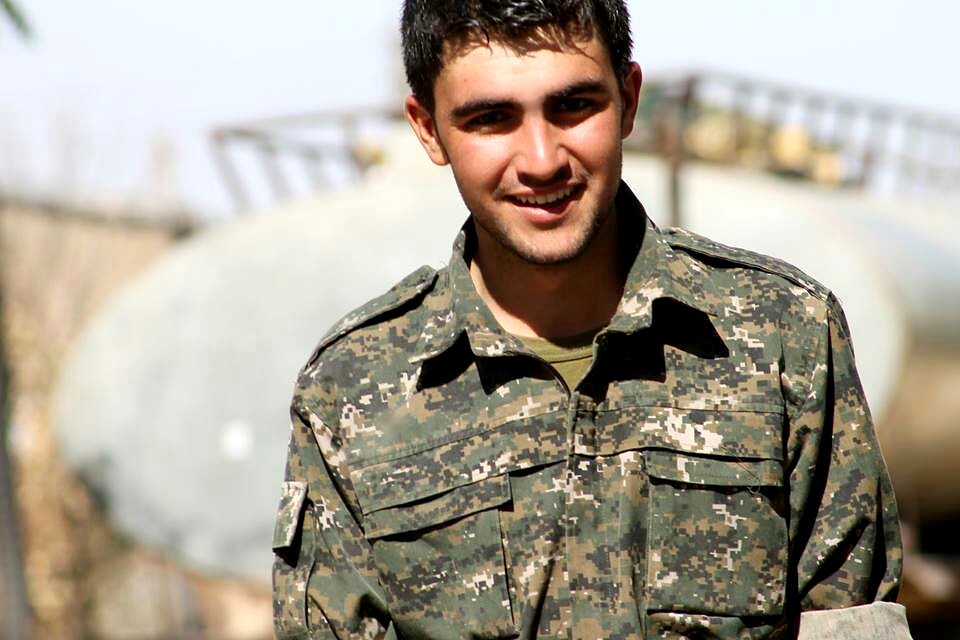 Kurdish Ypg Fighter HD Photos And Wallpaper Directory