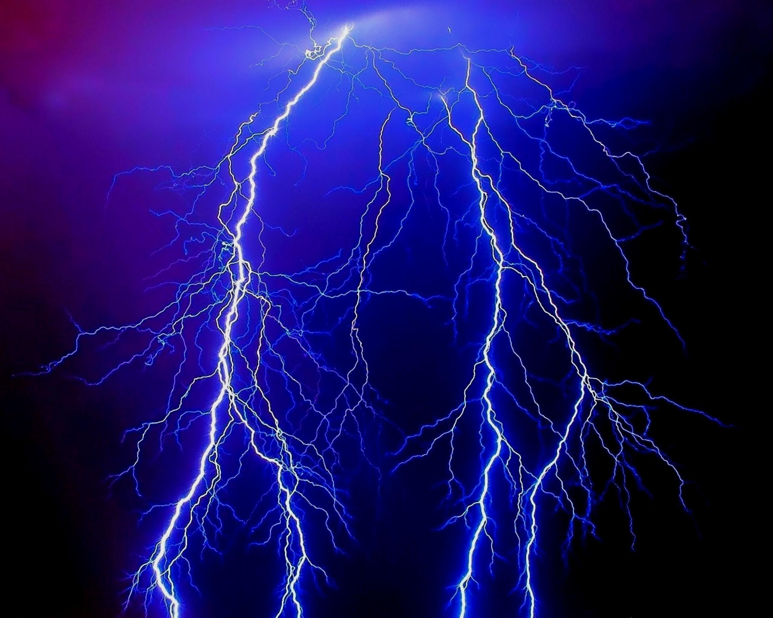 Aesthetic Lightning Wallpaper