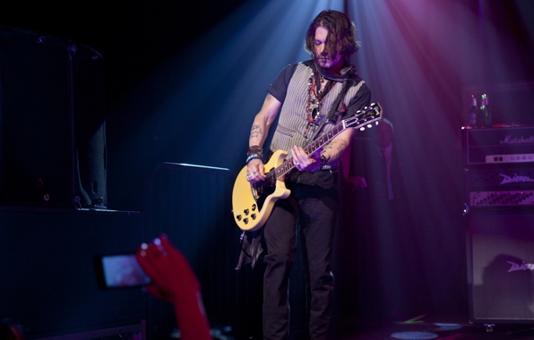 Wallpaper Johnny Depp Gibson Guitar Concert