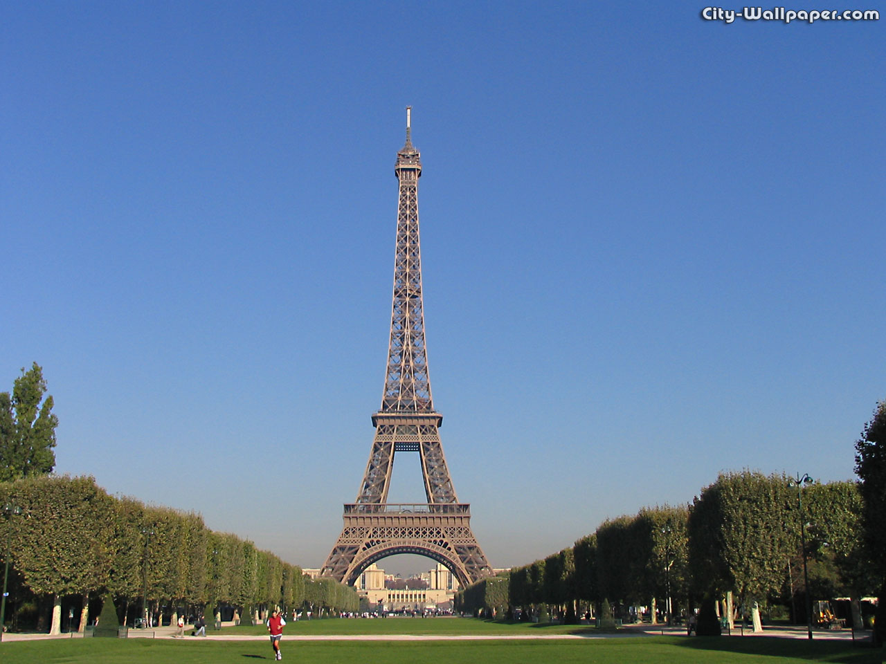 Travel Tourism Sports Stars Eiffel Tower Wallpaper