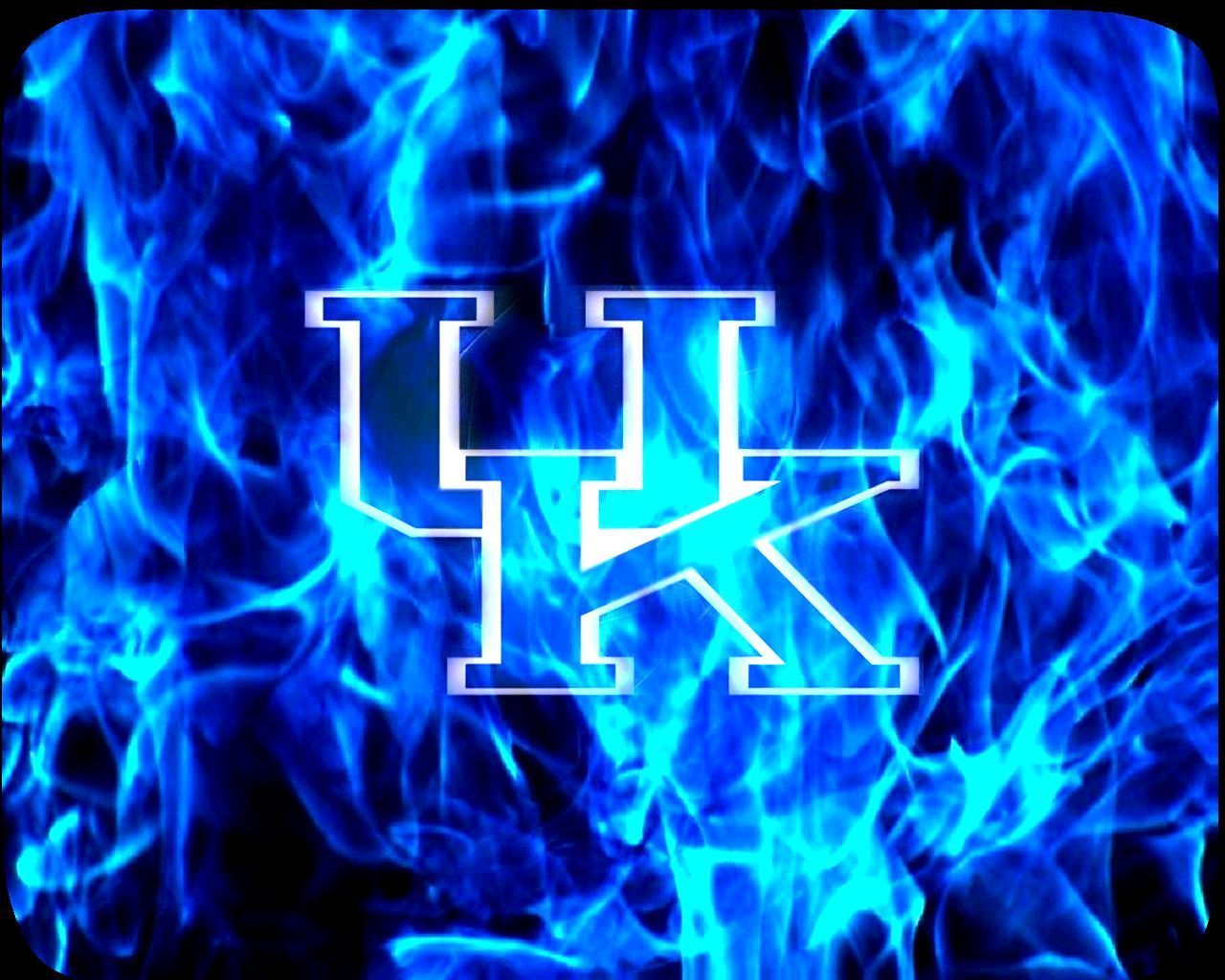 Ur A In Blue Smoke Kentucky Wildcats Wallpaper