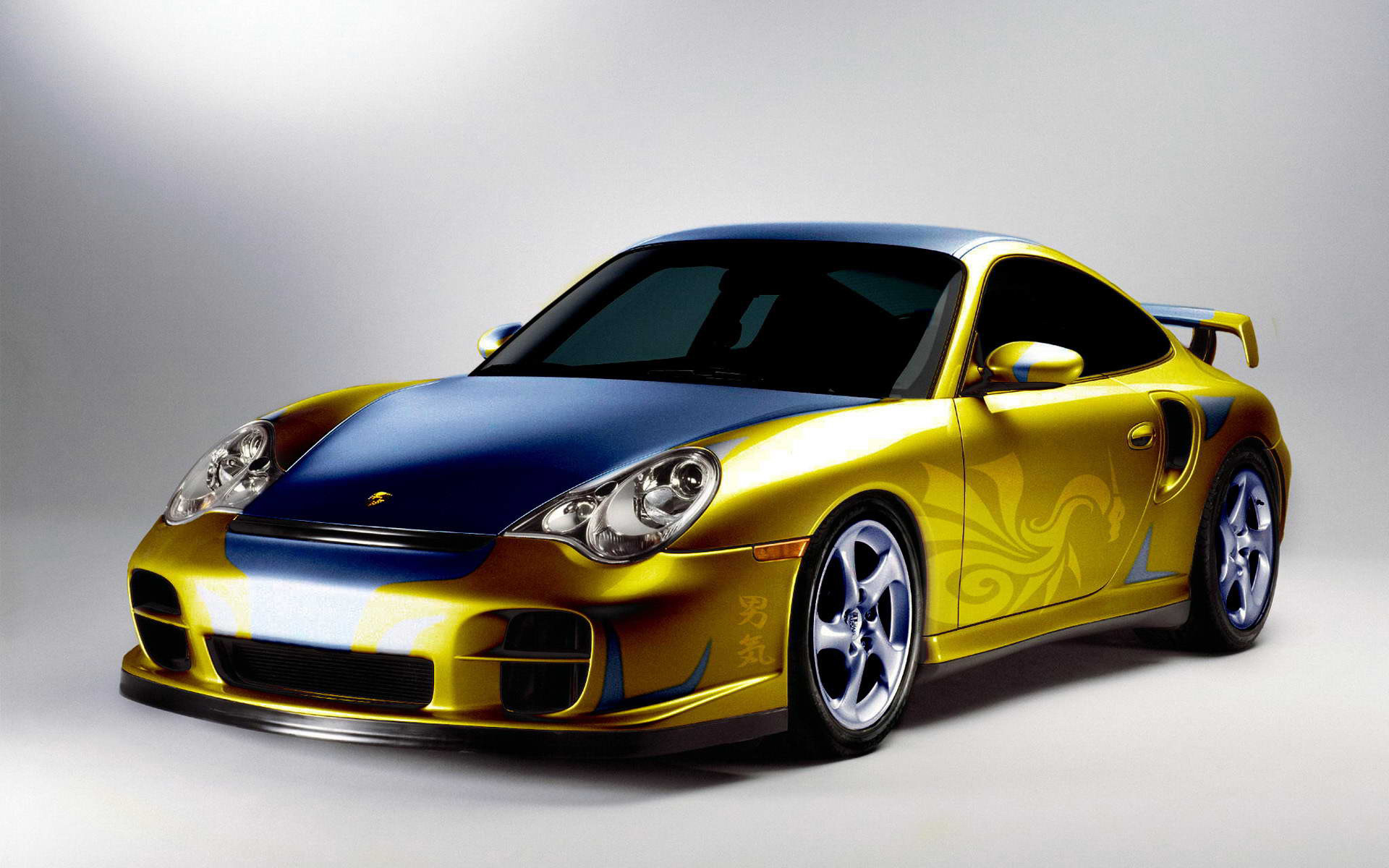 Desktop Wallpaper Auto Yellow Luxury Car Pictures