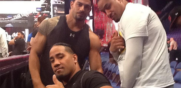 Rare Photo Of Wwe Superstars Roman Reigns The Usos Pwmania