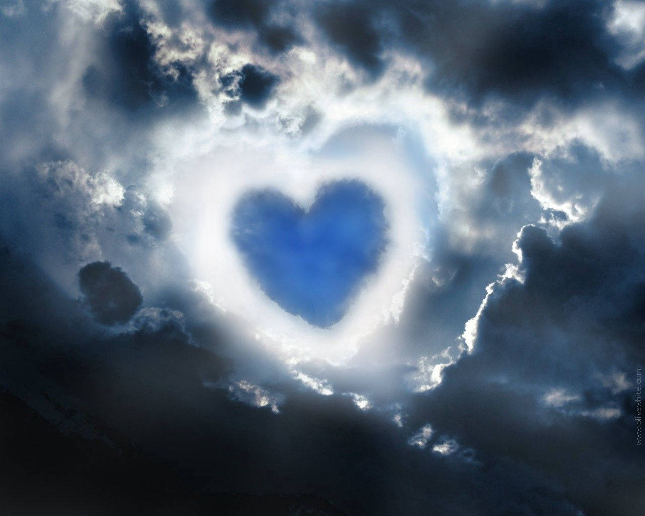 Blue Heart Wallpaper