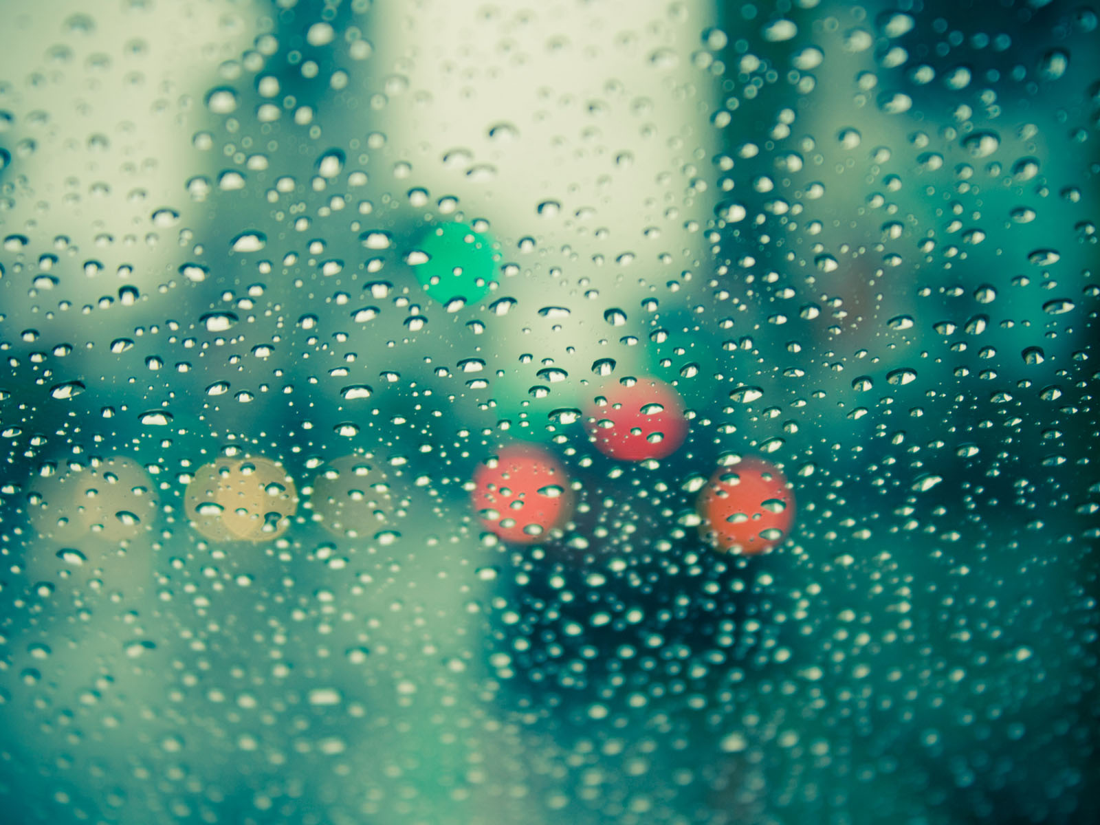 Love Pictures Rain Drops on Glass Wallpapers