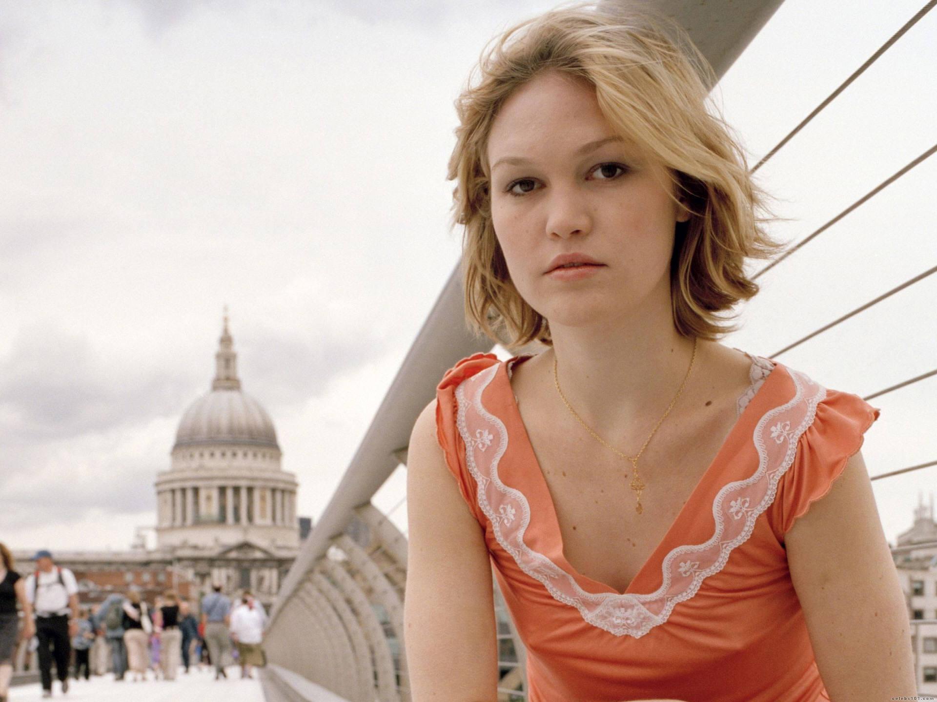 Julia Stiles High Quality Wallpaper Size Of