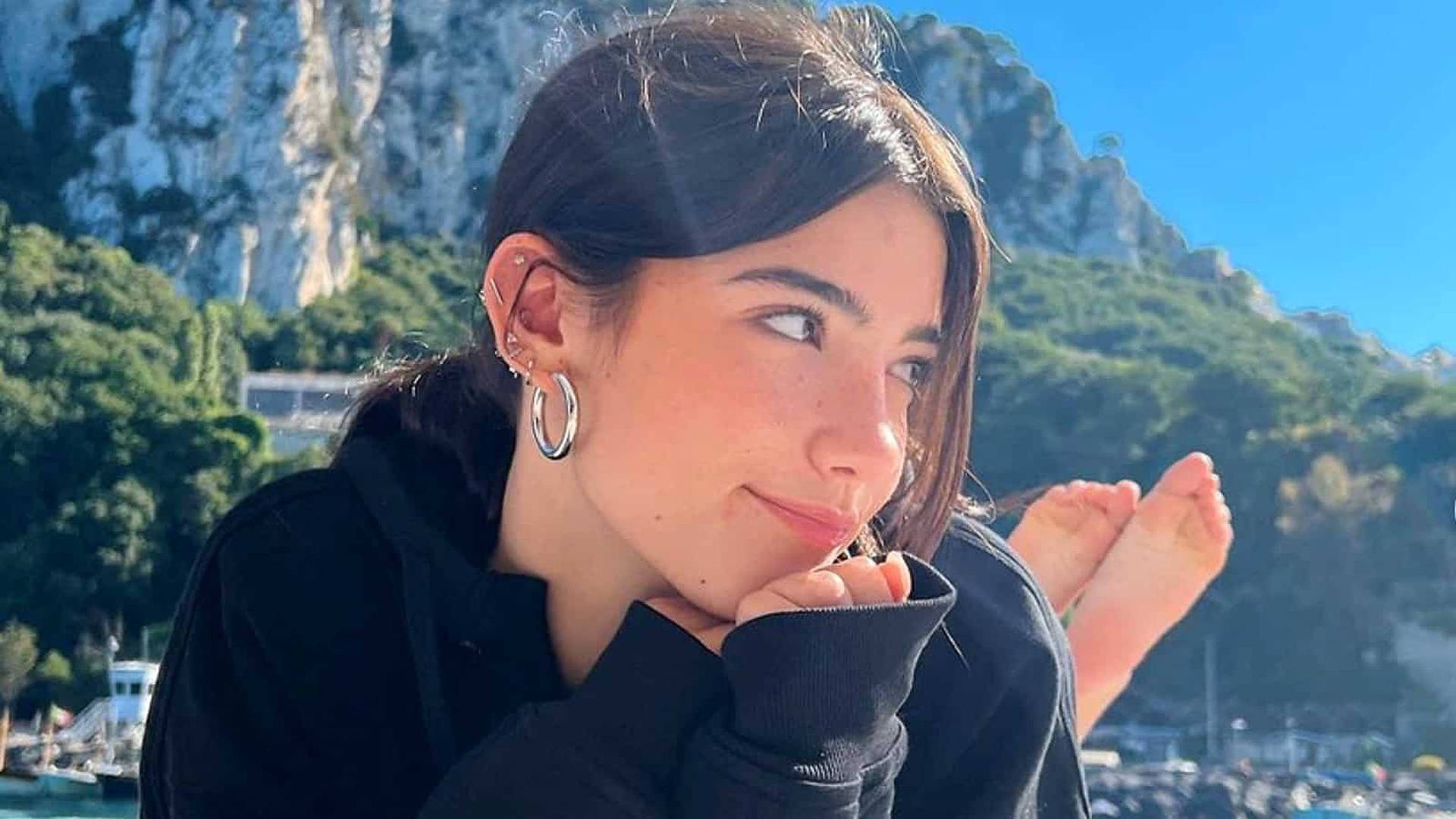 Charli Damelio Wallpaper