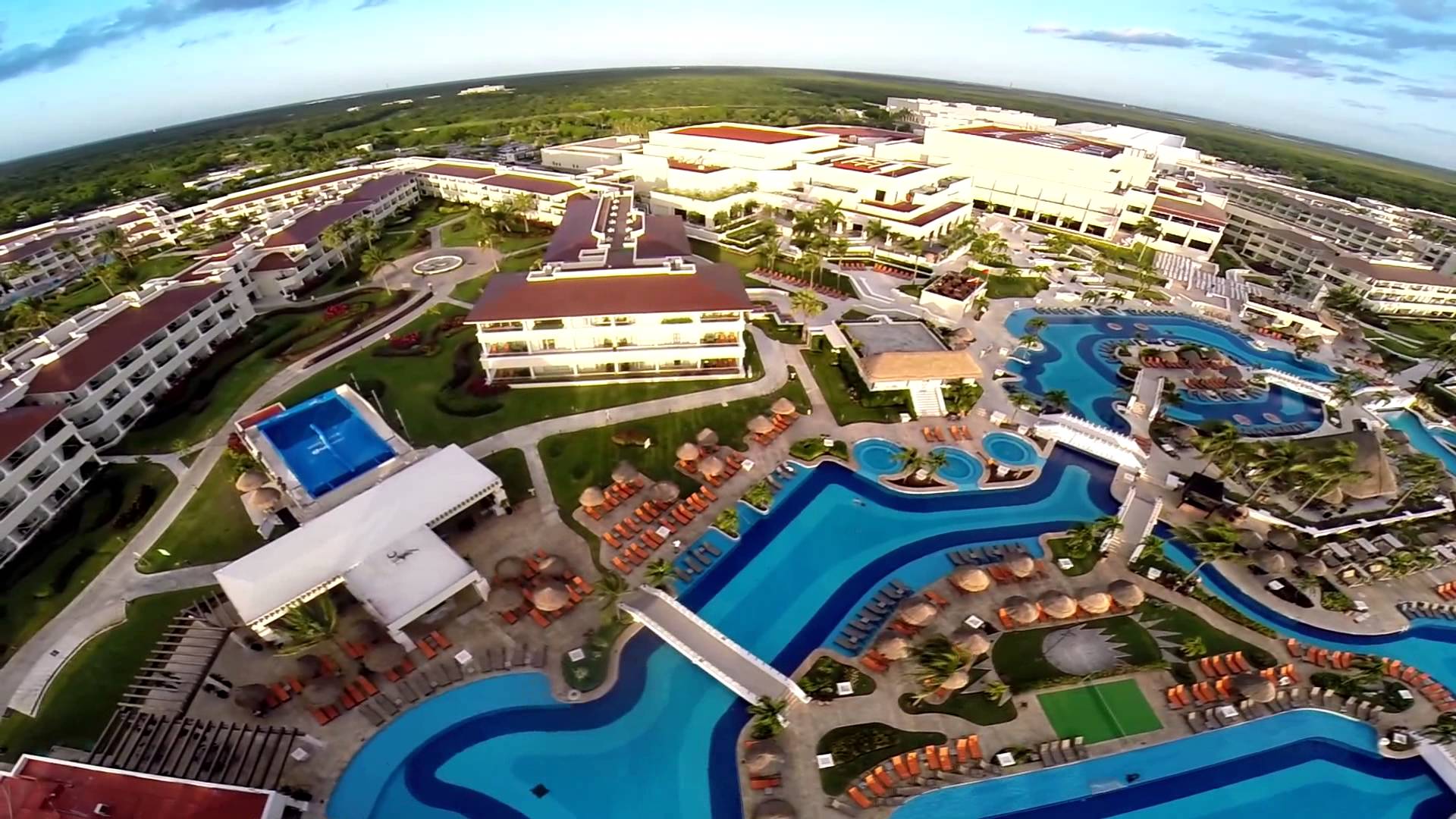 Cancun Resorts Moon Palac HD Wallpaper Background Image