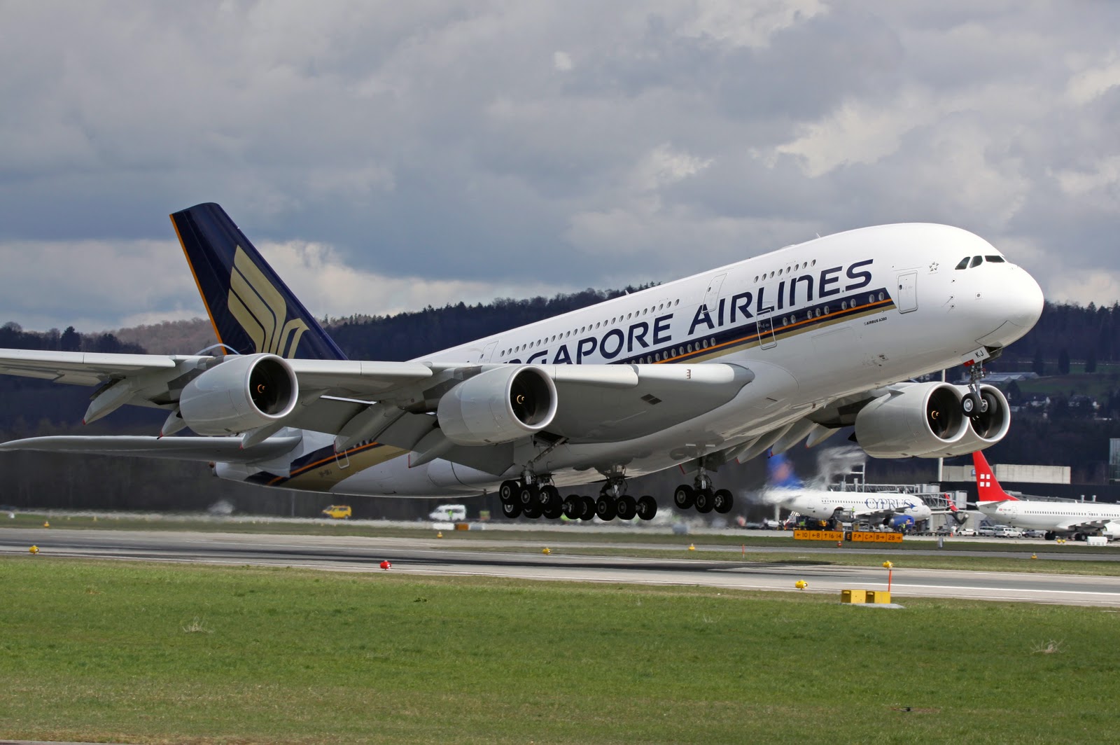 Airbus A380 Takeoff Singapore Airlines Aircraft Wallpaper