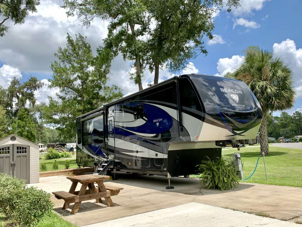 Luxury Fifth Wheel Campers Camper