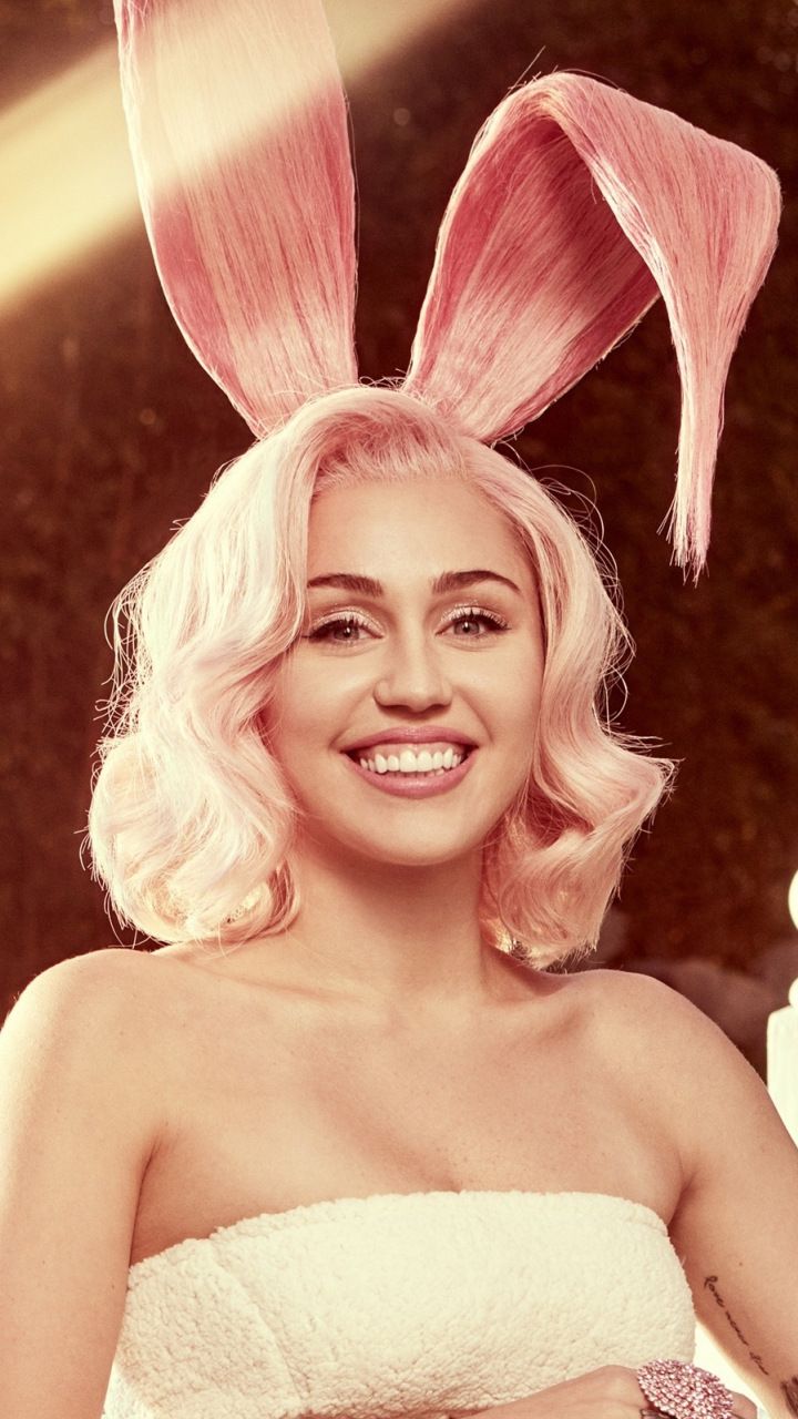 Miley Cyrus Easter Smile Photoshoot Wallpaper
