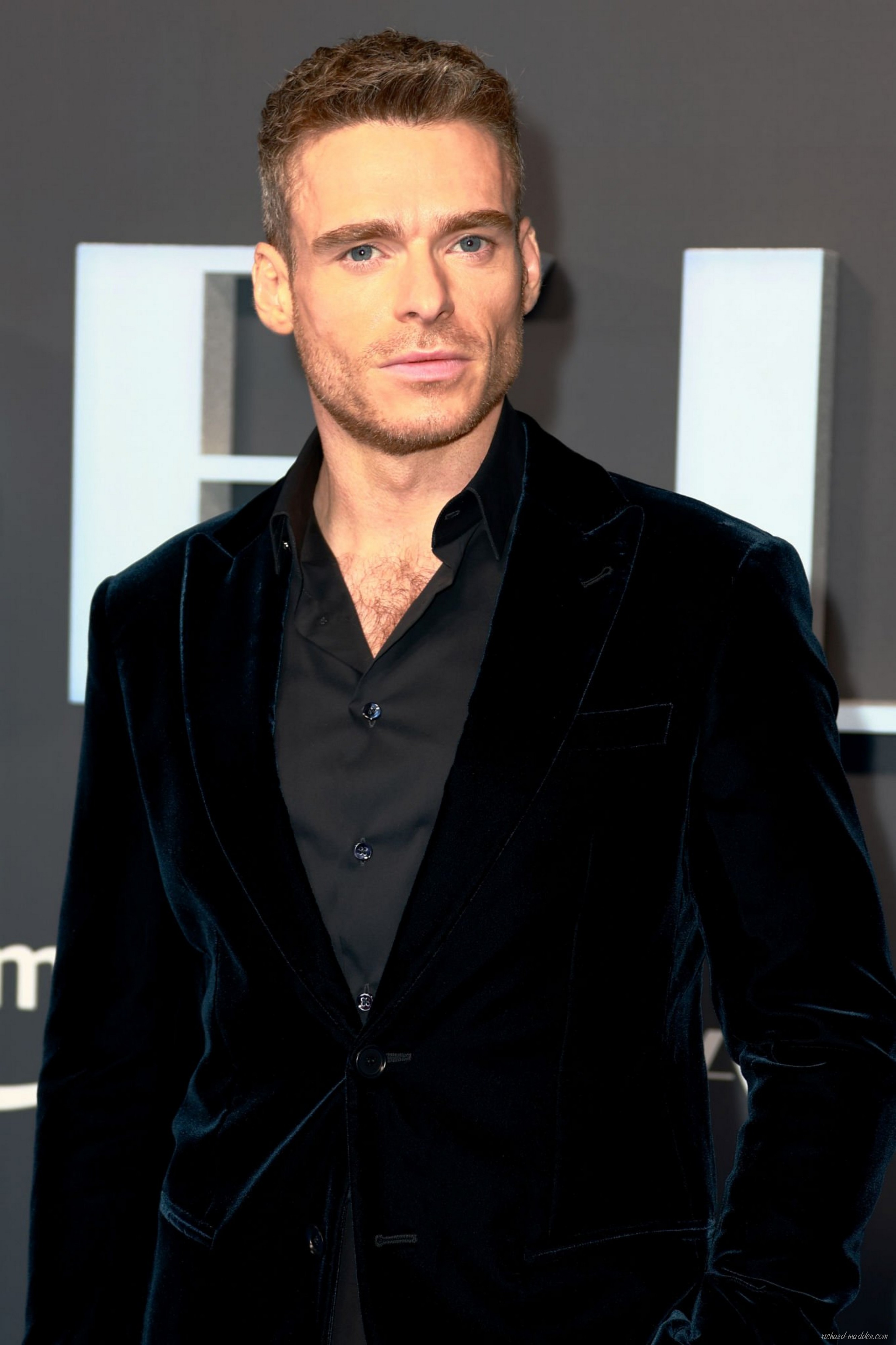 Richard Madden Wallpaper