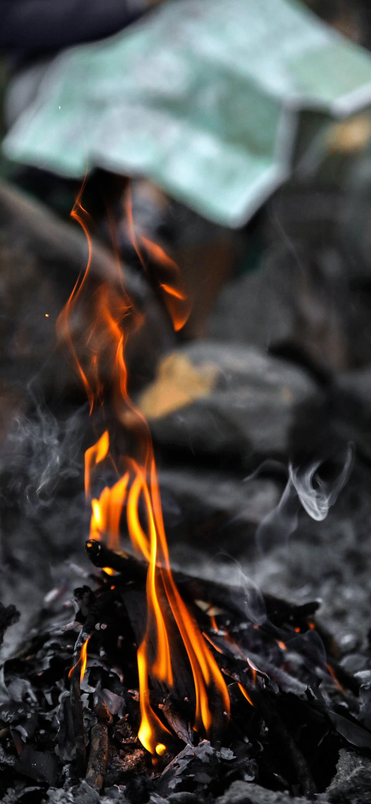 iPhone Fire Wallpaper On