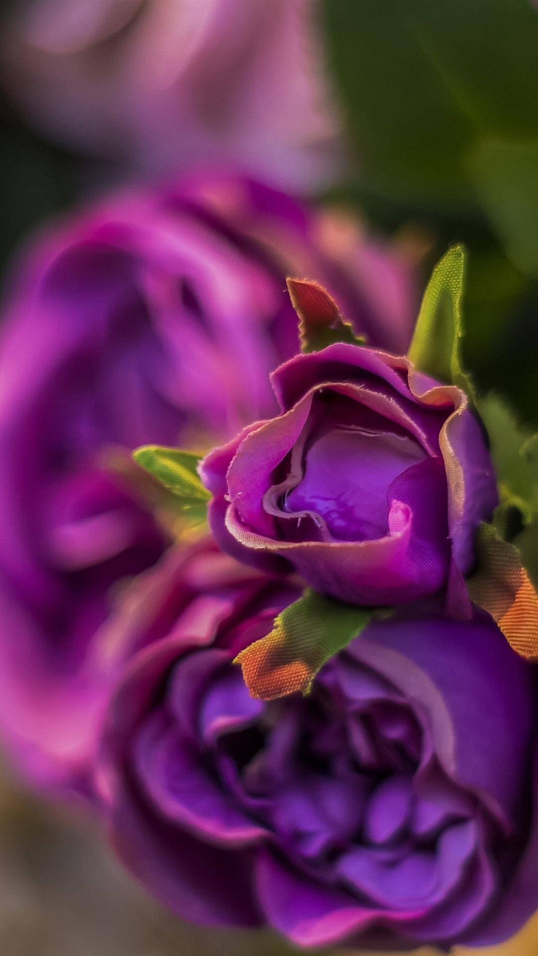 iPhone Wallpaper Artificial Flowers Purple Roses