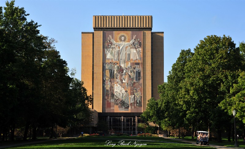 ToucHDown Jesus Library University Of Notre Dame Photo Long Bach