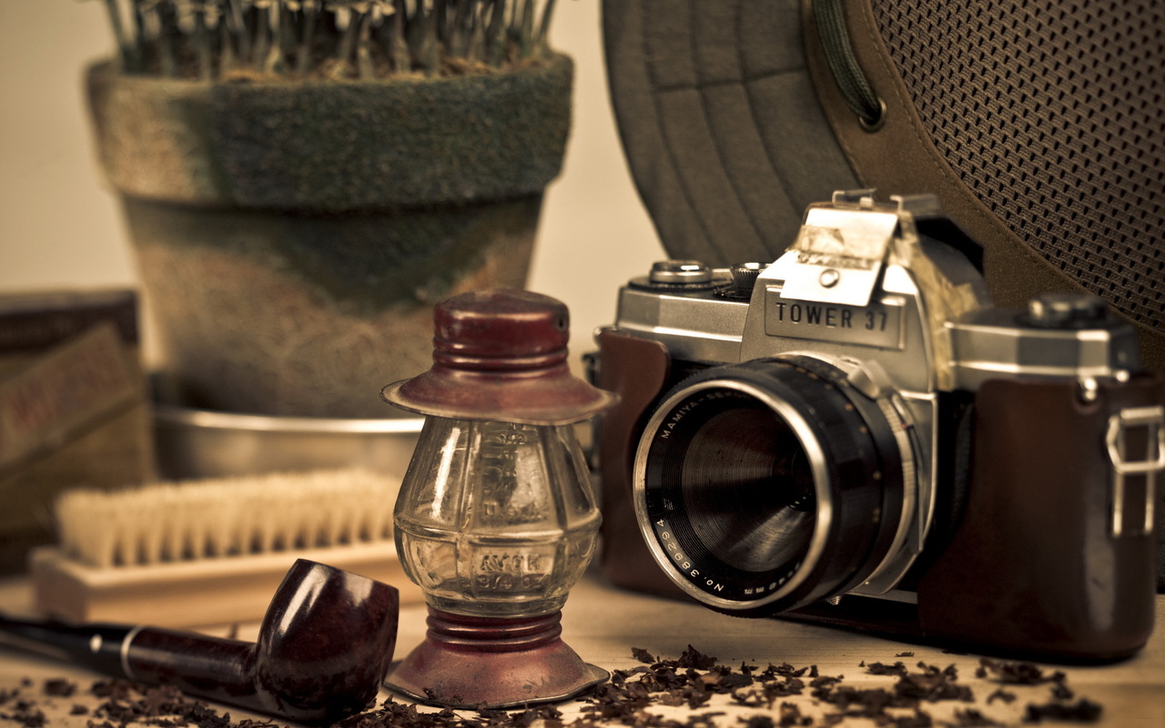 Vintage Photography Camera Lantern and Pipe Photo Desktop Wallpaper